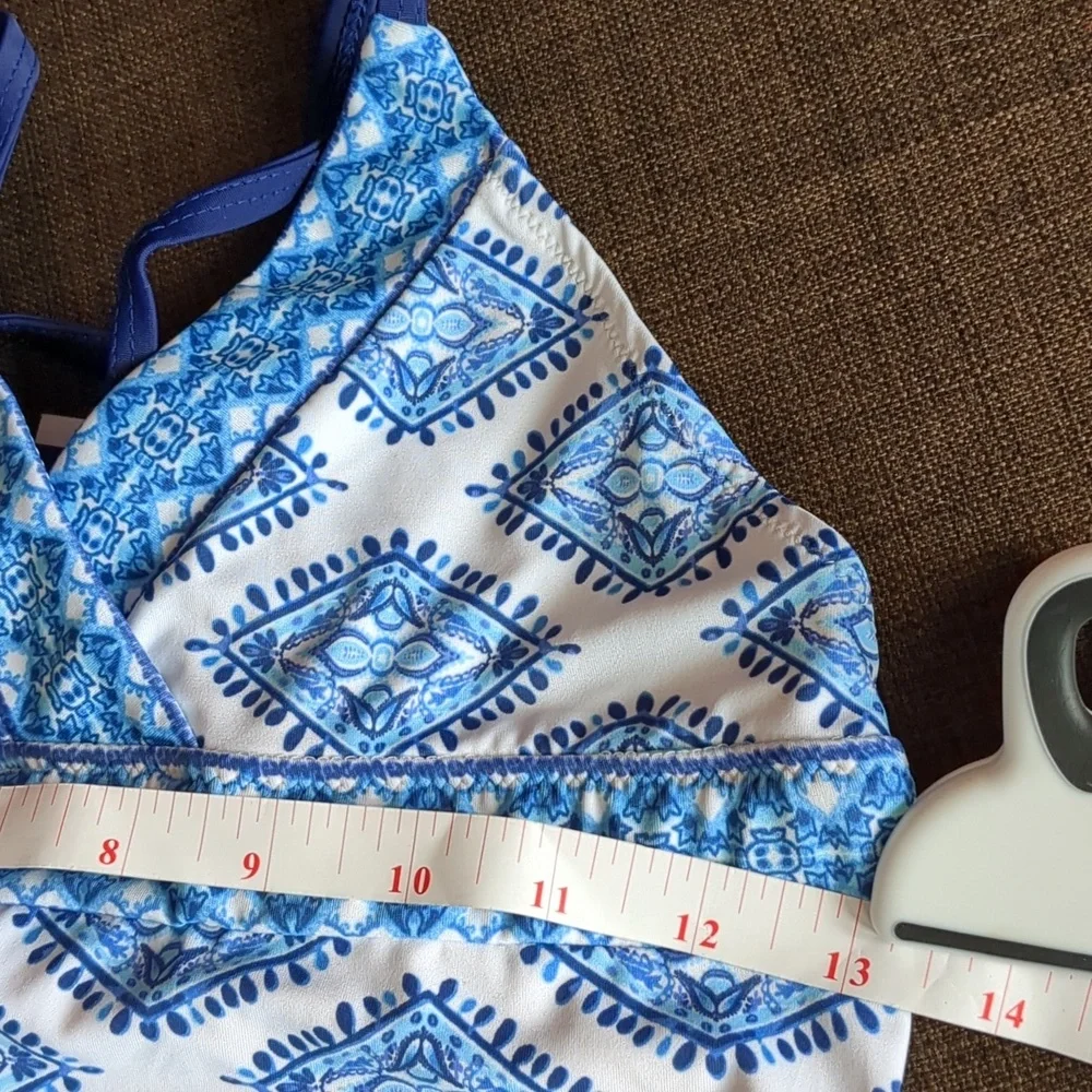 CABANA LIFE Girls Blue Batik Print One Piece Swimsuit UPF 50+ Size 7/8 approx
